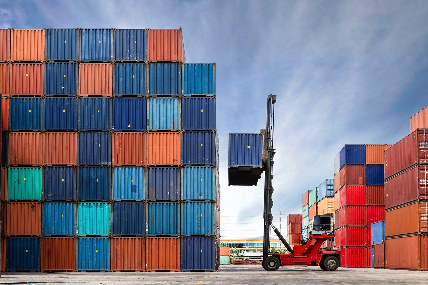 Kran stabler container.